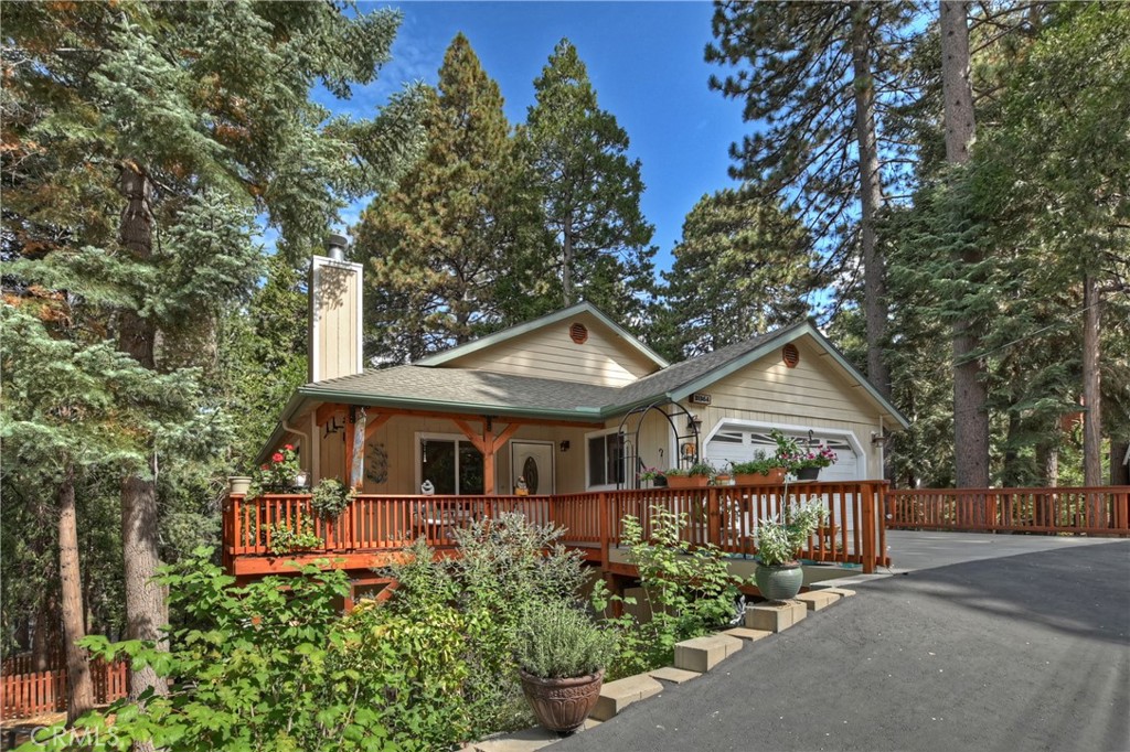 31364 Overhill Drive Property Photo 3