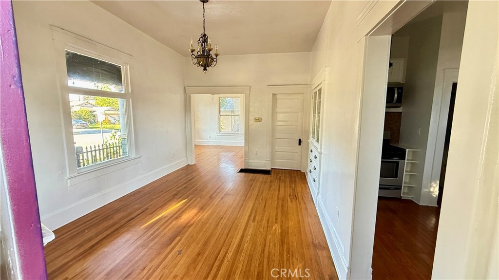 721 E State Street Property Photo 5
