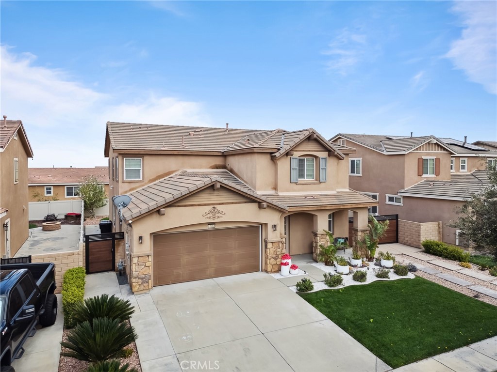 17961 Valerian Way Property Photo 2