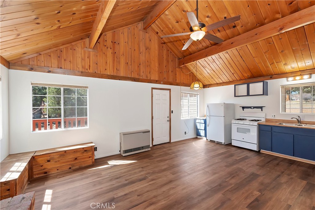 194 Santa Barbara Avenue Property Photo 7
