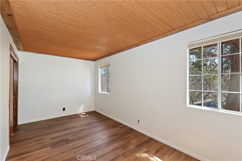 194 Santa Barbara Avenue Property Photo 11