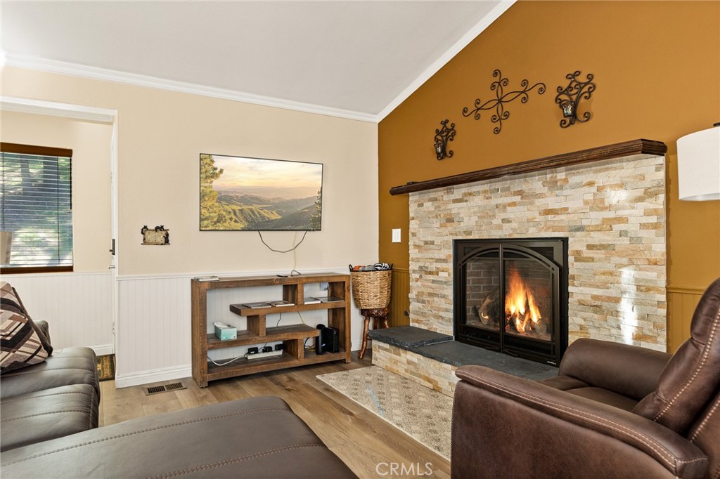 707 Virginia Court Property Photo 4