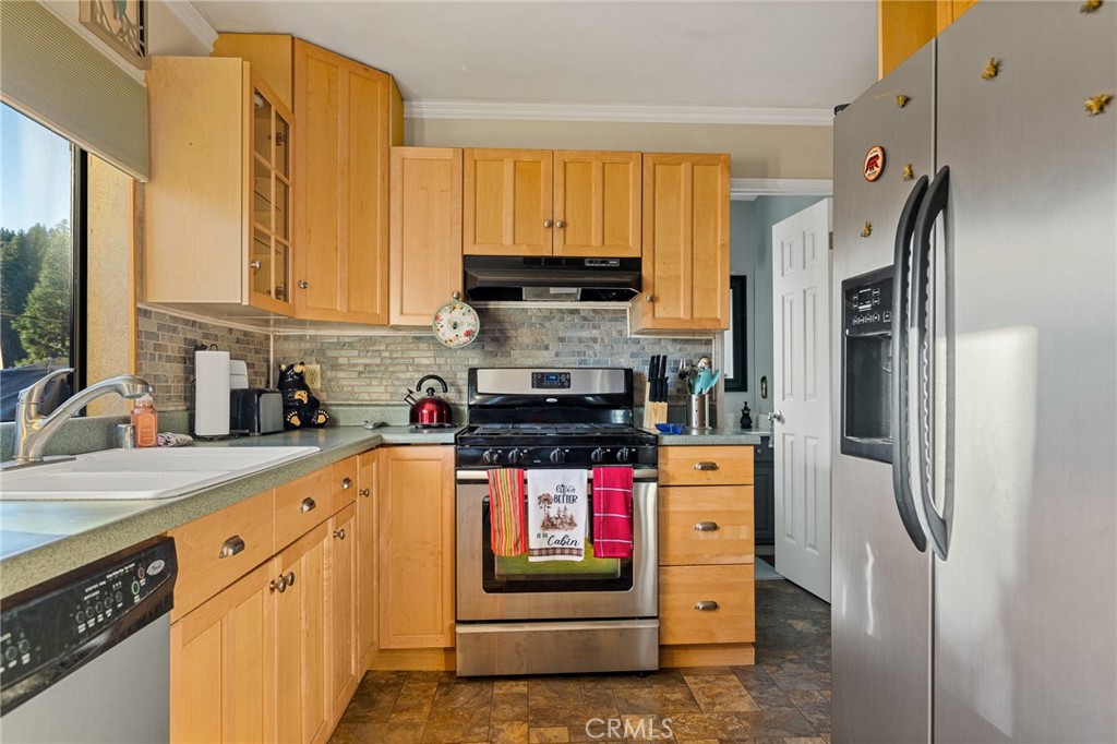 707 Virginia Court Property Photo 7
