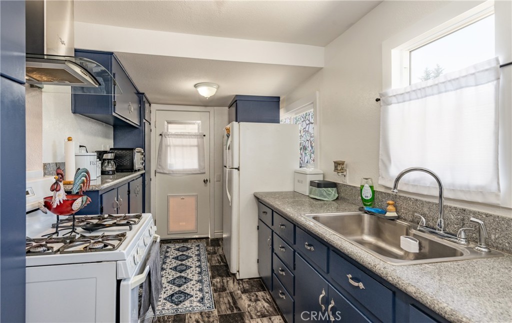11992 1st Street Property Photo 5