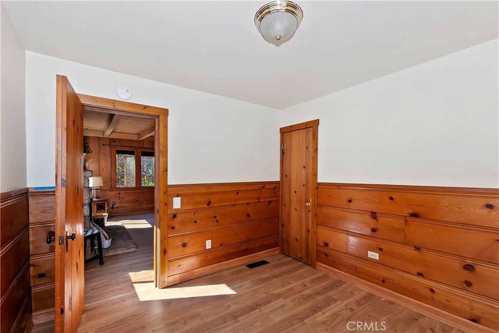863 Oak Road Property Photo 10