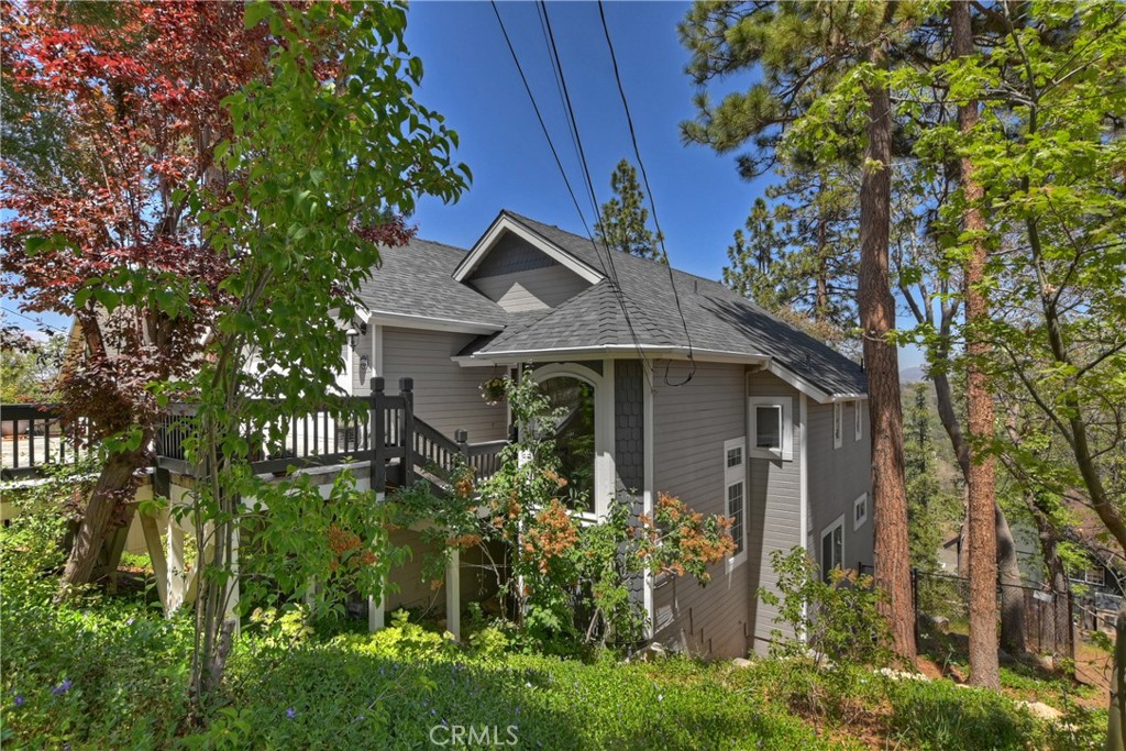 1376 St. Anton Drive Property Photo 2