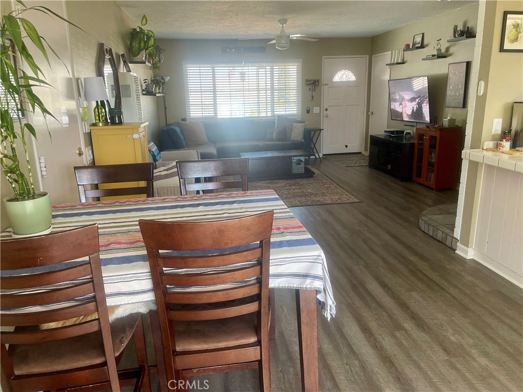 9372 Peach Avenue Property Photo 6