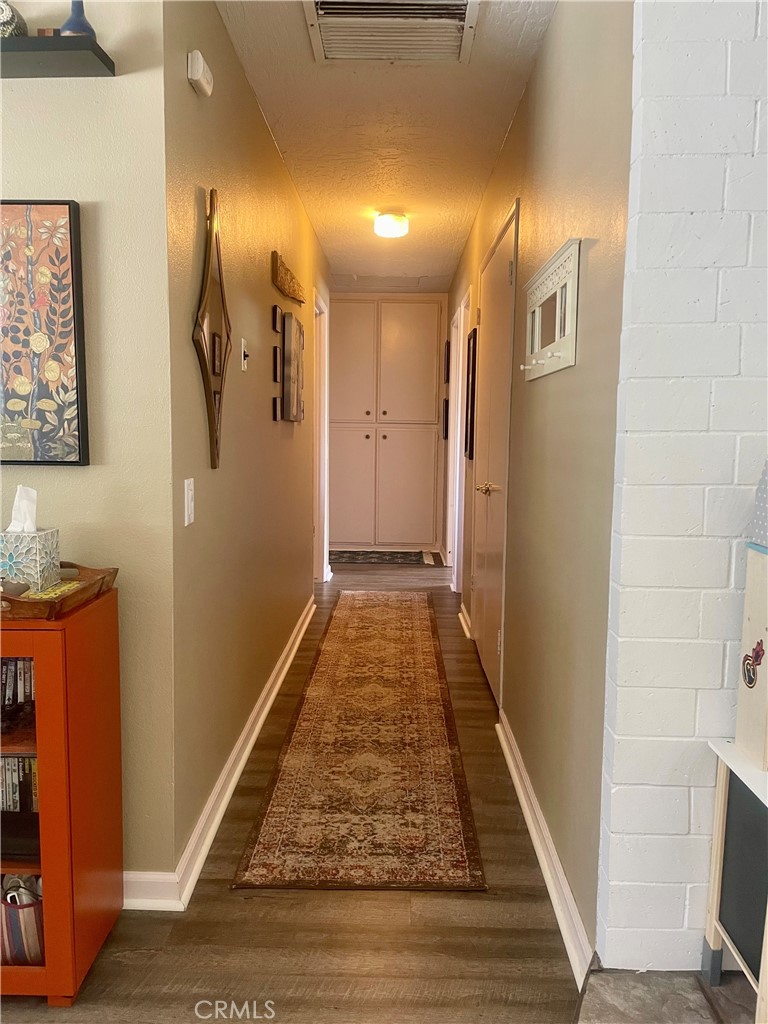 9372 Peach Avenue Property Photo 7