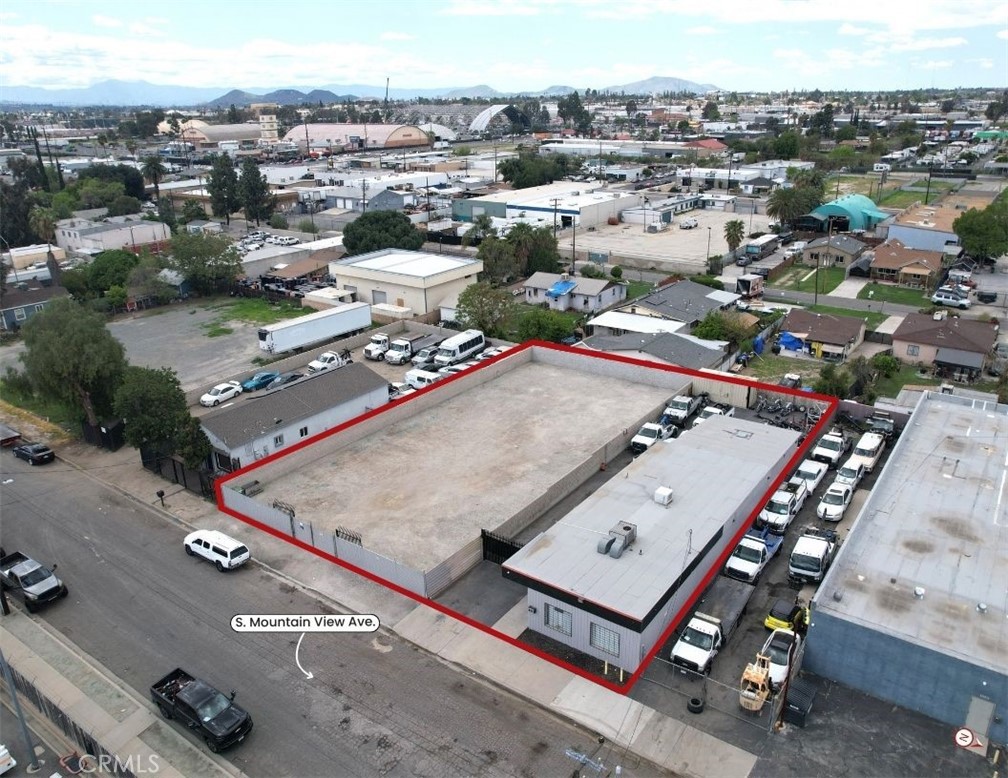358 S Mountain View Avenue Property Photo 1