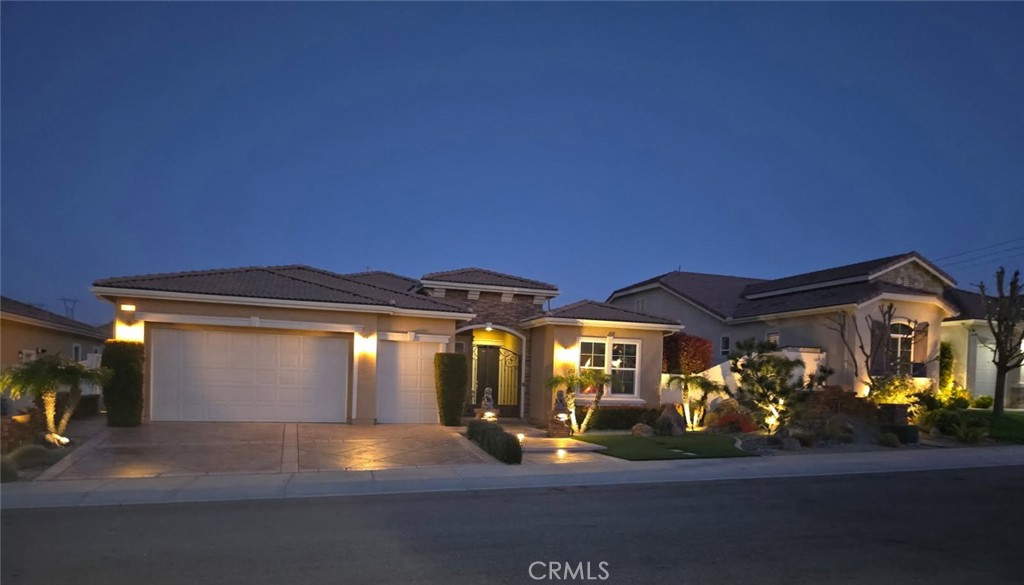 460 Whitney Peak Property Photo 31
