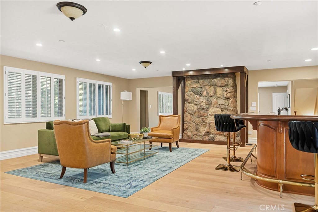 28525 Sycamore Drive Property Photo 9
