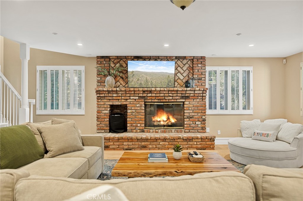 28525 Sycamore Drive Property Photo 10
