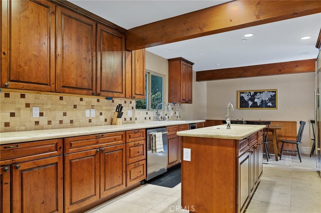 28525 Sycamore Drive Property Photo 17