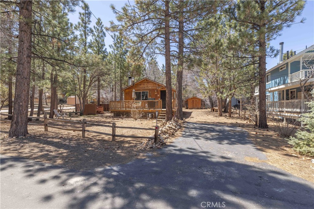696 Imperial Avenue Property Photo