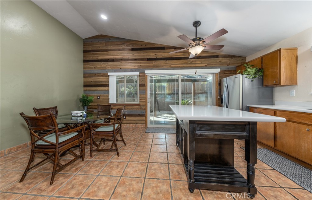 26301 Cardigan Place Property Photo 2