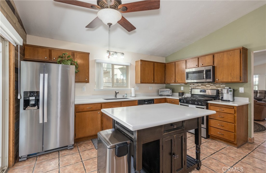 26301 Cardigan Place Property Photo 3