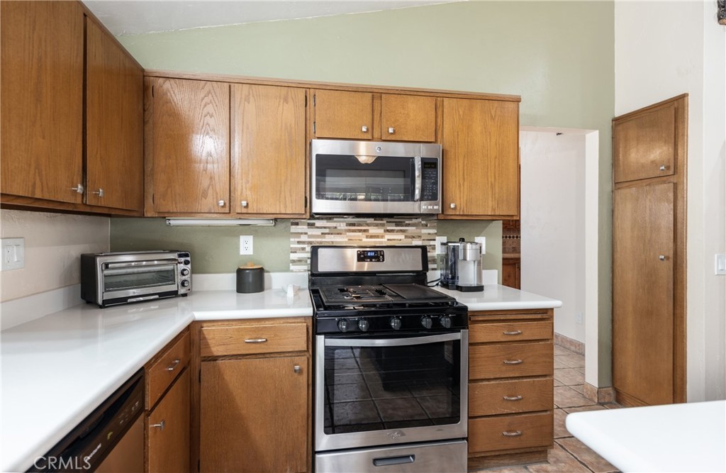 26301 Cardigan Place Property Photo 4
