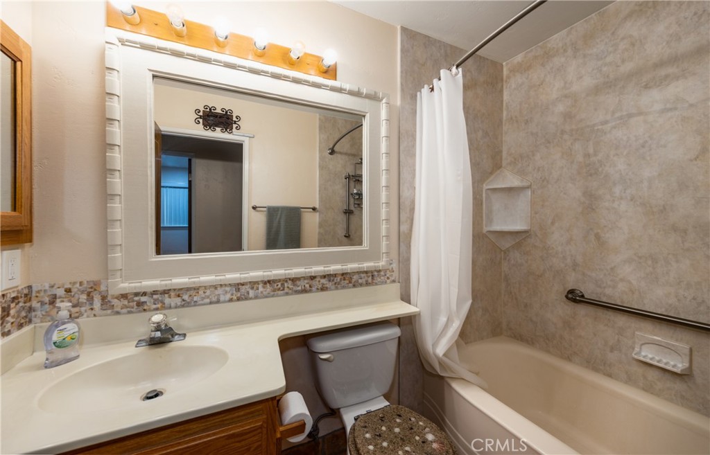26301 Cardigan Place Property Photo 16