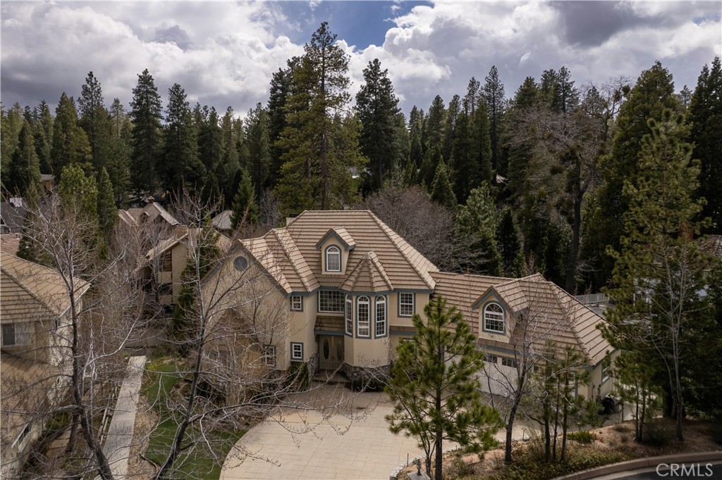 27539 Meadow Cove Court Property Photo 2