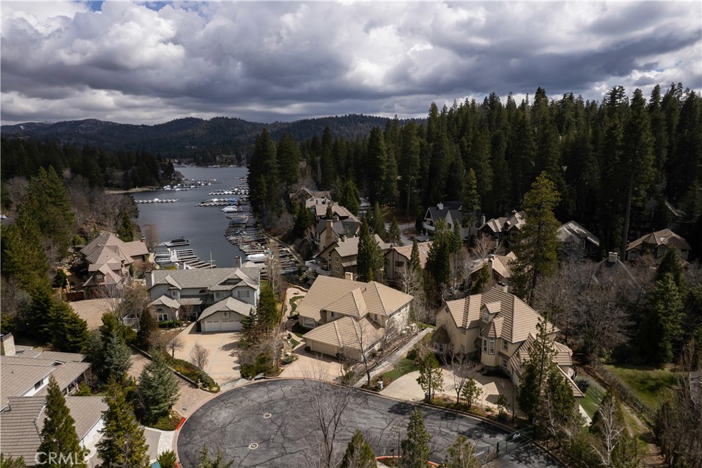 27539 Meadow Cove Court Property Photo 34