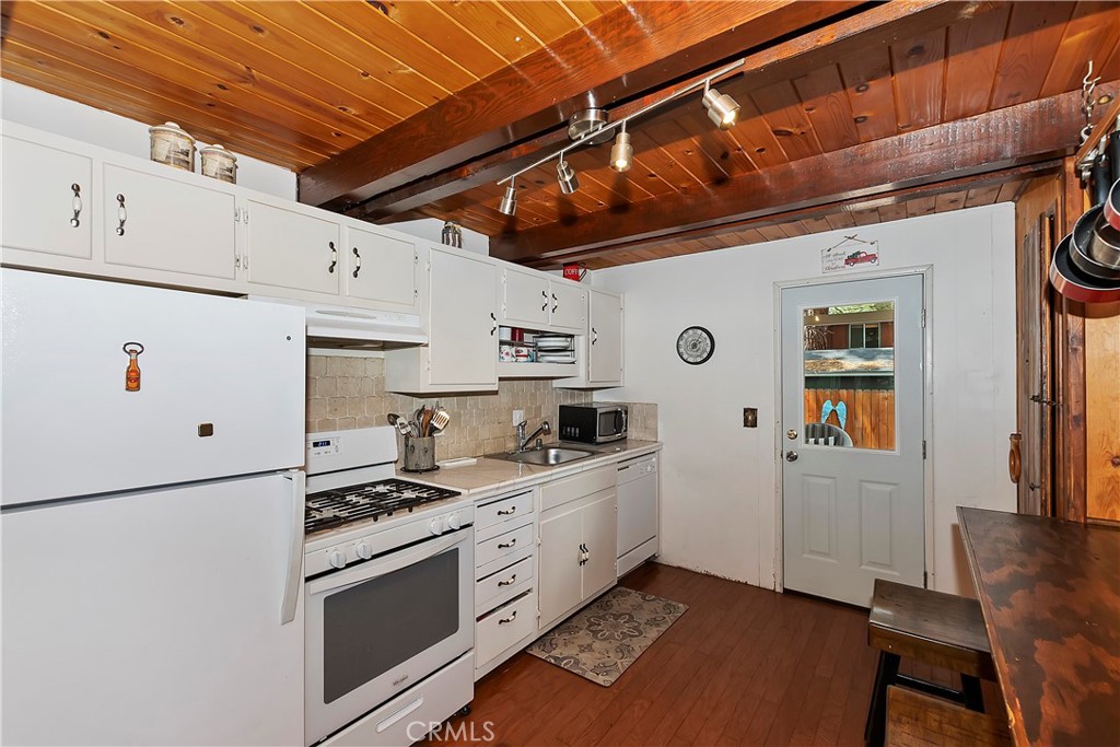 317 W Aeroplane Boulevard Property Photo 15