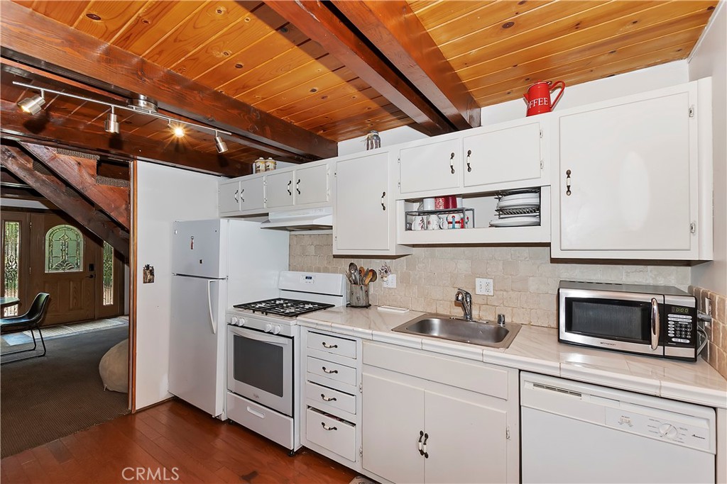 317 W Aeroplane Boulevard Property Photo 16