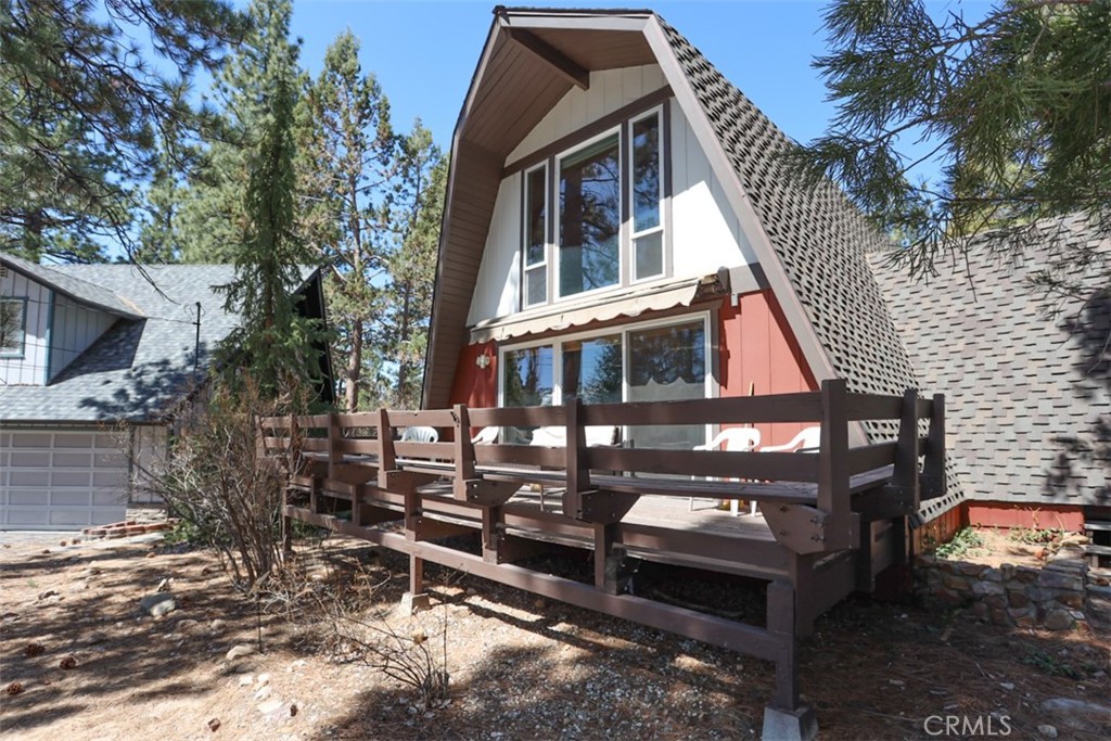 1019 Feather Mountain Drive Property Photo 2