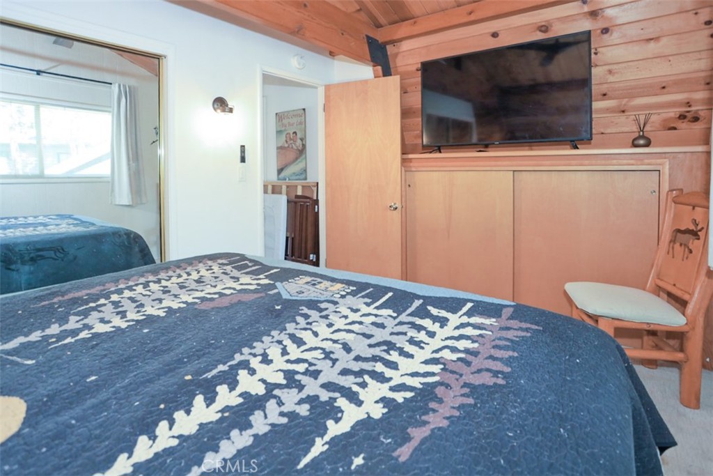 1019 Feather Mountain Drive Property Photo 13