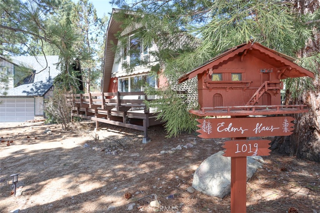 1019 Feather Mountain Drive Property Photo 66