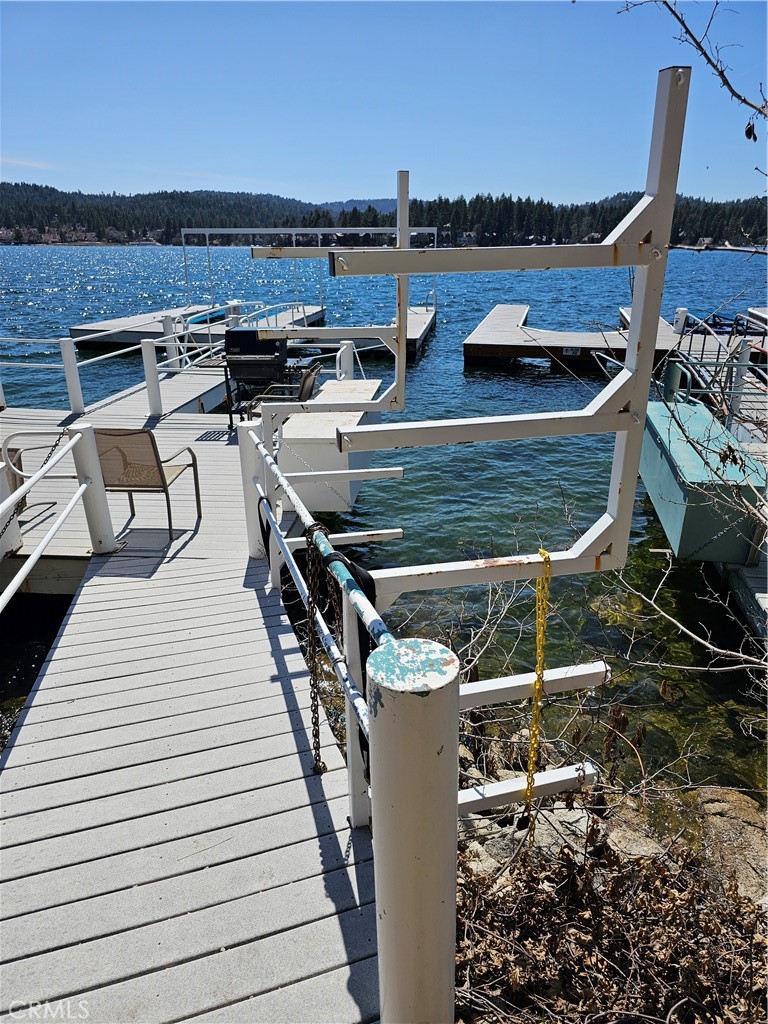 295 Dock N 295 B Property Photo 3