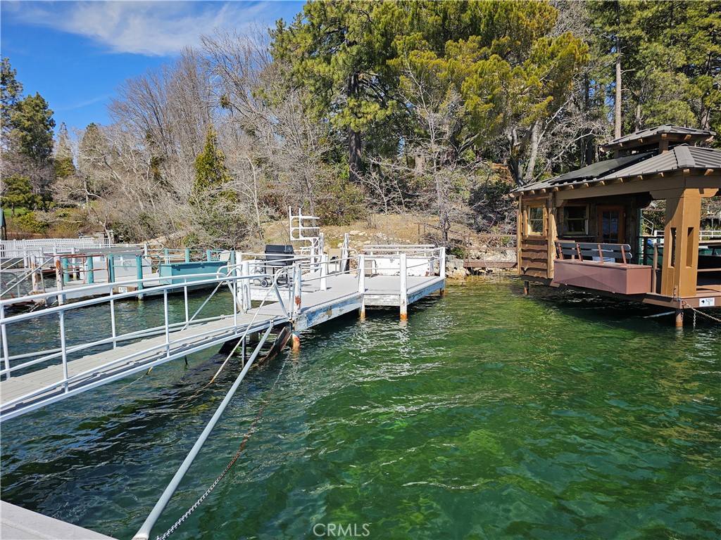 295 Dock N 295 B Property Photo 10