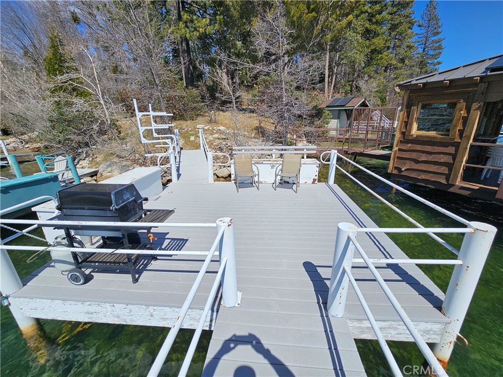 295 Dock N 295 B Property Photo 11