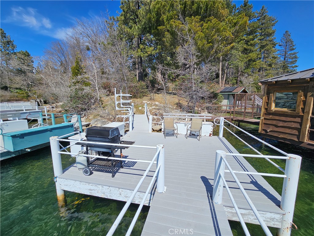 295 Dock N 295 B Property Photo 12