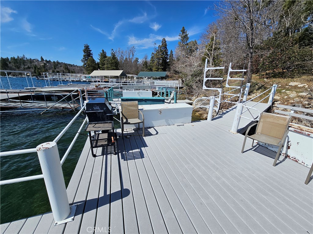 295 Dock N 295 B Property Photo 13