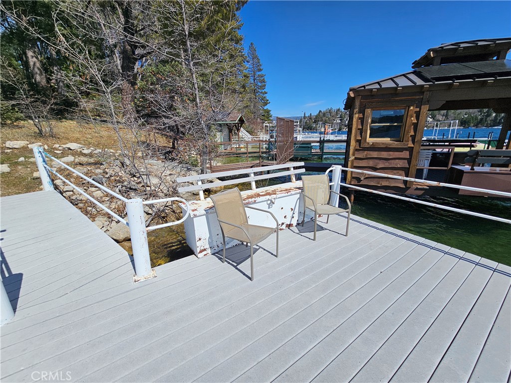 295 Dock N 295 B Property Photo 15