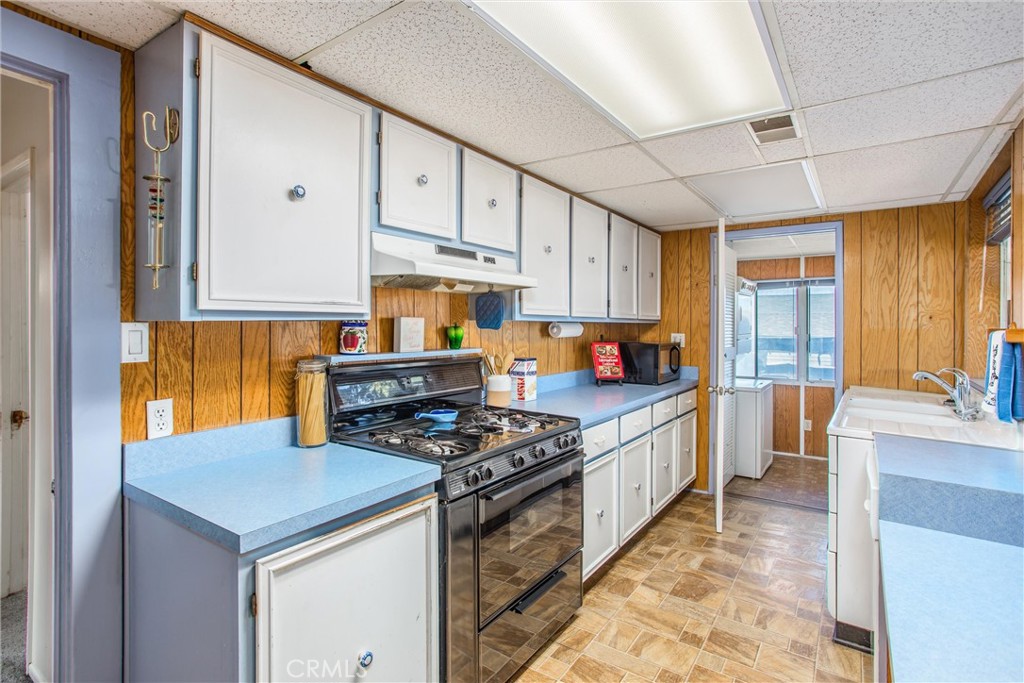 35155 Avenue C Property Photo 13