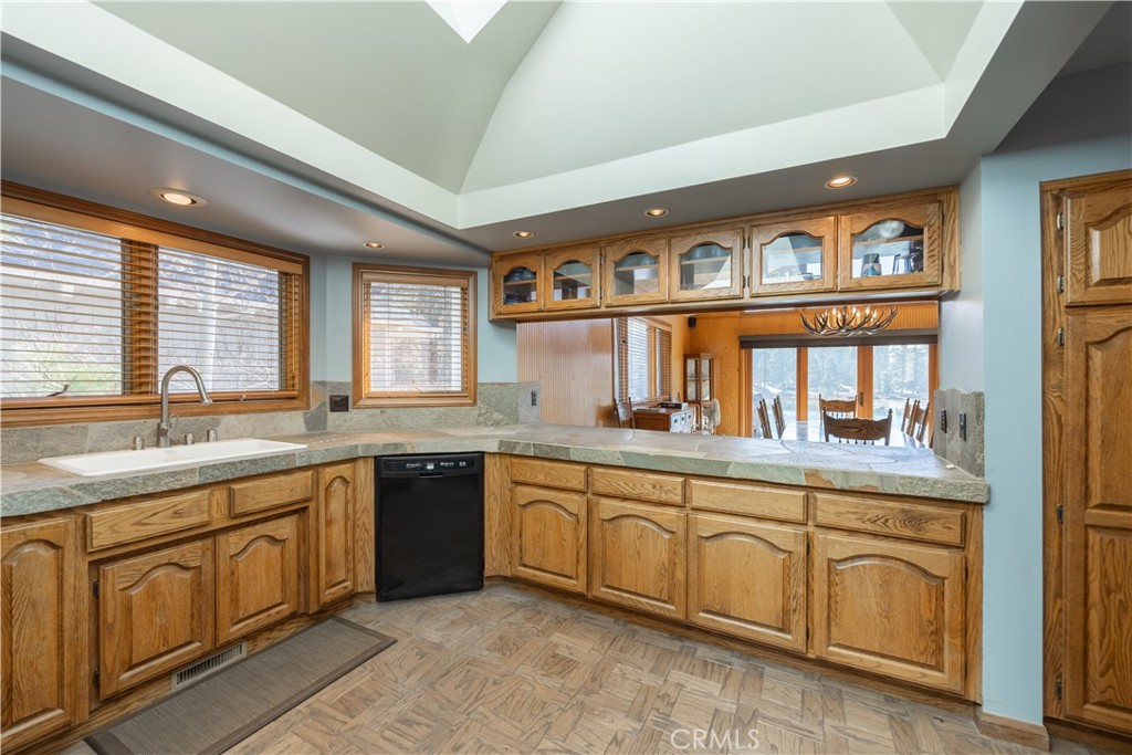 599 Cove Drive Property Photo 10
