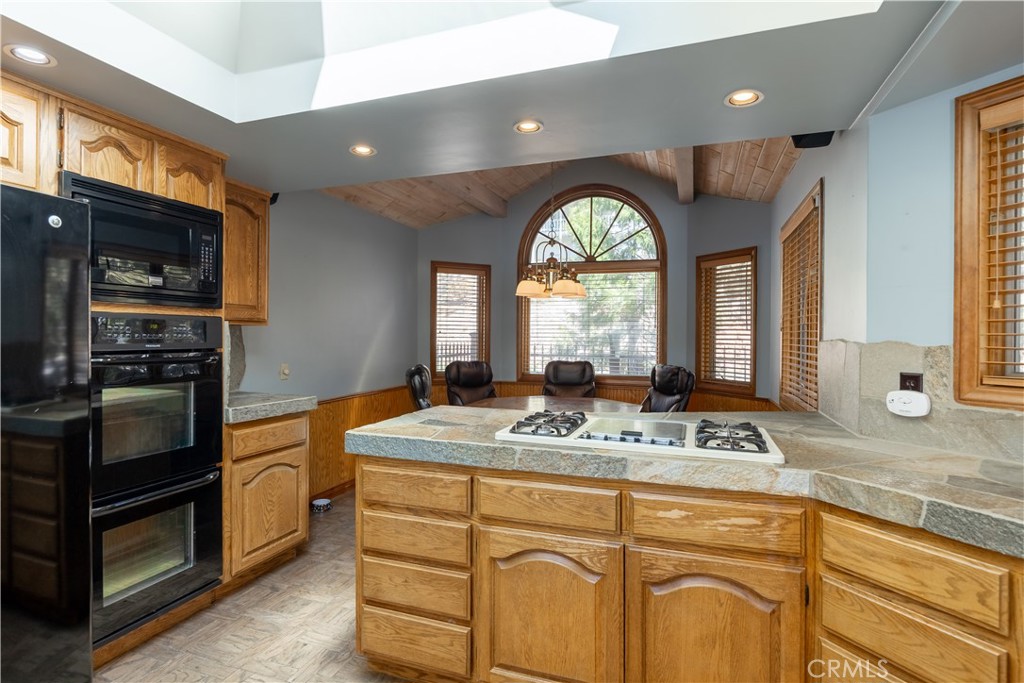 599 Cove Drive Property Photo 13