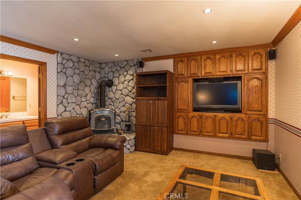 599 Cove Drive Property Photo 19