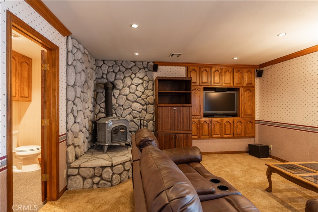 599 Cove Drive Property Photo 22