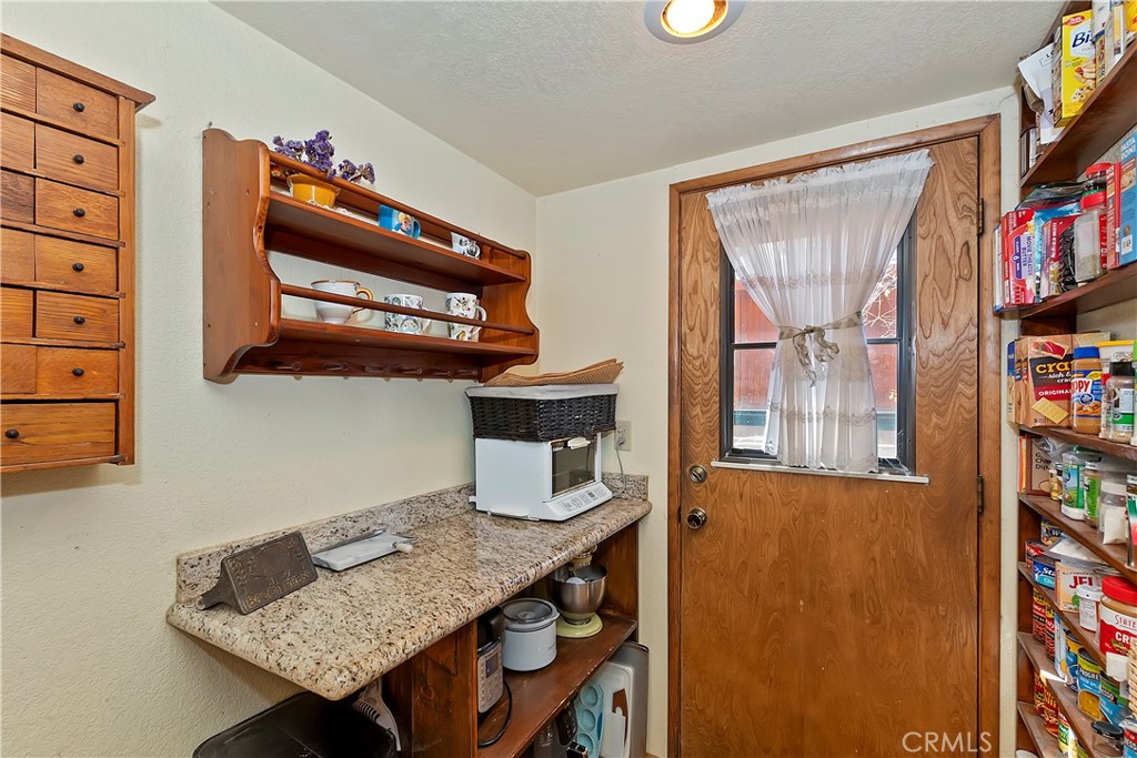 850 Alpenweg Drive Property Photo 8