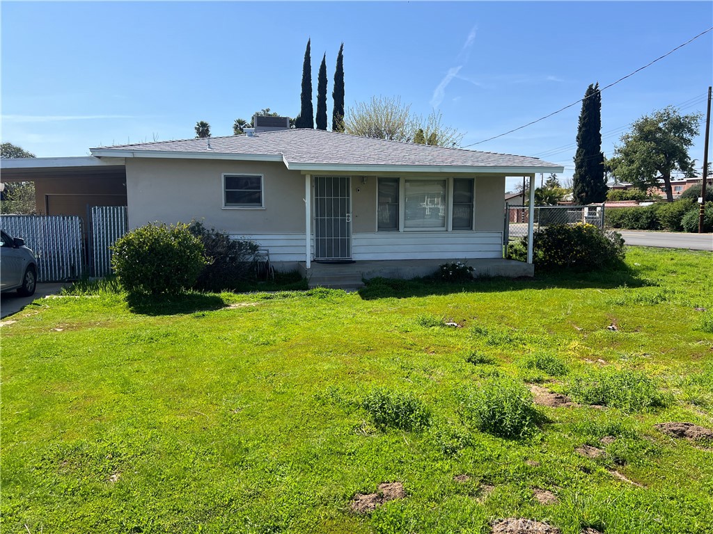 951 E 7th Street Property Photo 1