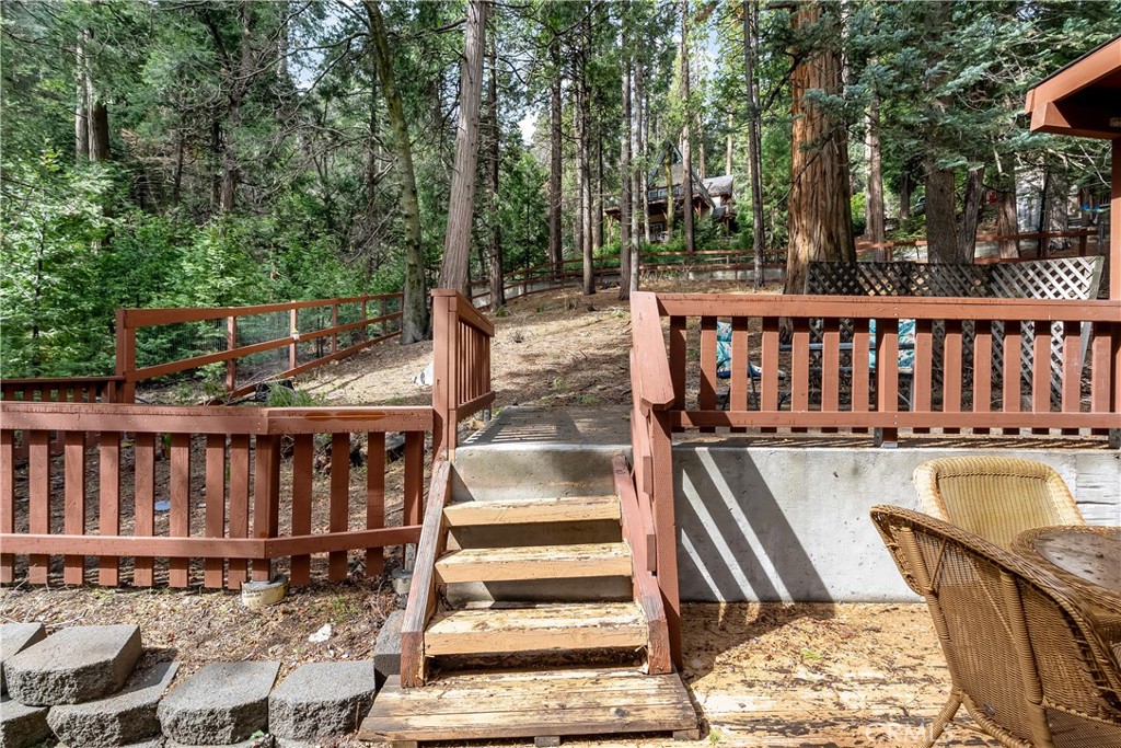 862 Strawberry Peak Road Property Photo 24