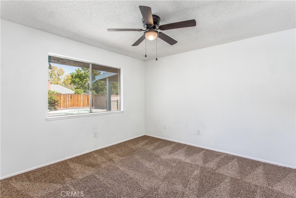 417 Lakeside Avenue Property Photo 18