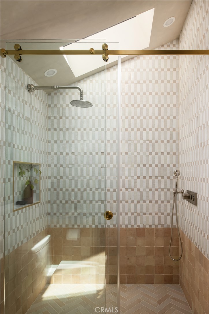 27543 W Shore Road Property Photo 16