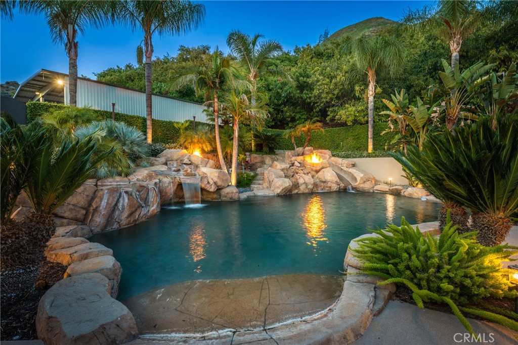 30452 Live Oak Canyon Road Property Photo 11