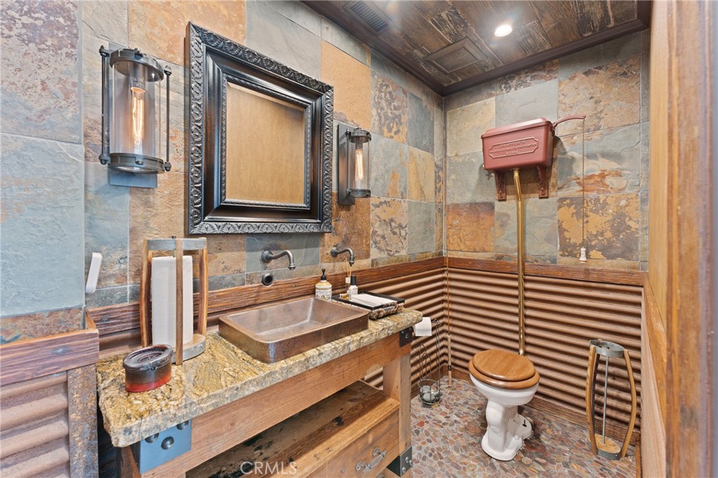 30452 Live Oak Canyon Road Property Photo 30