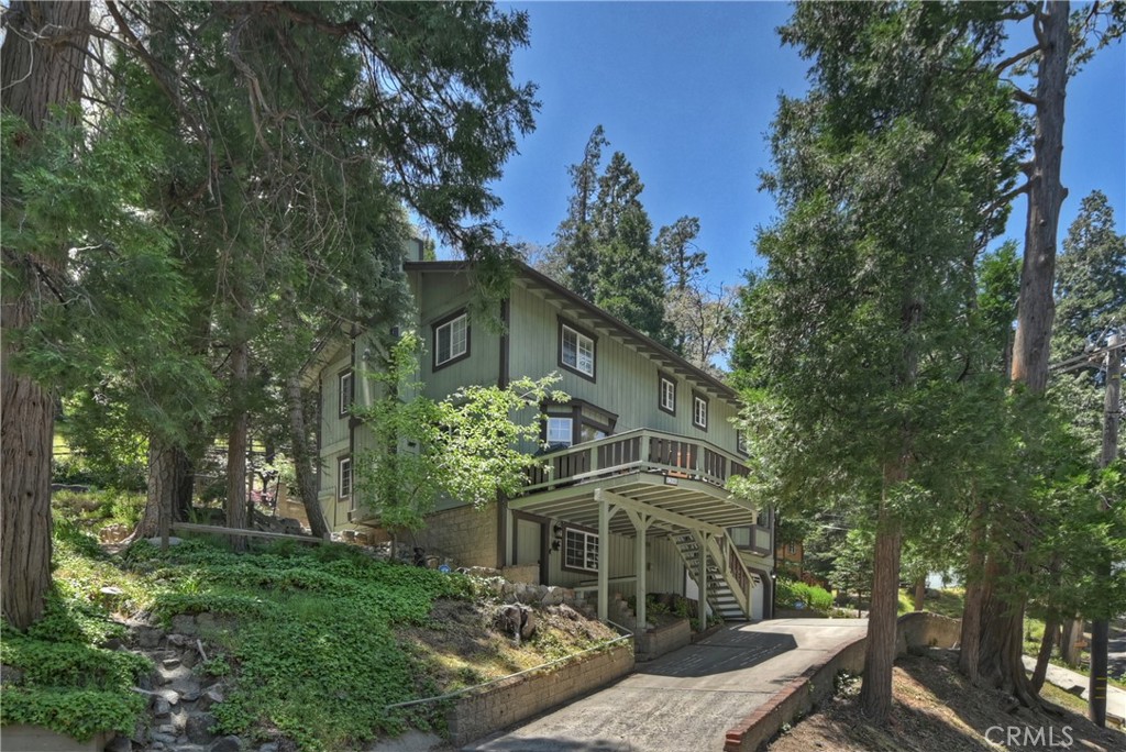 1208 Jungfrau Drive Property Photo 2