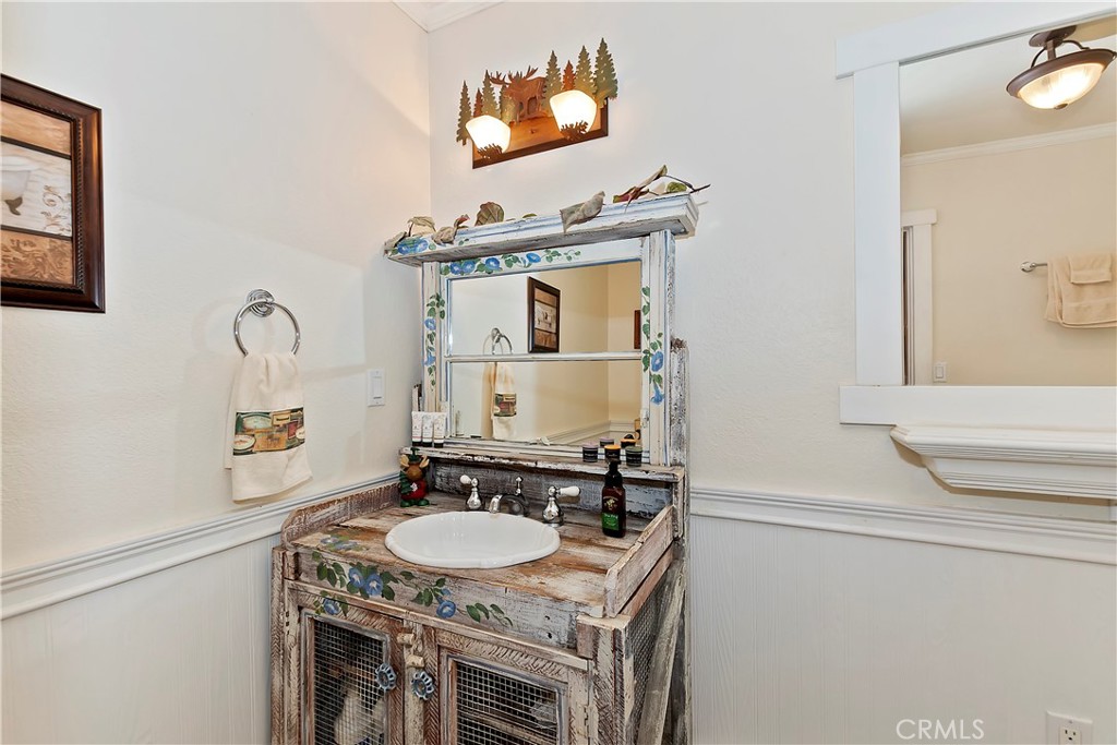 1208 Jungfrau Drive Property Photo 14
