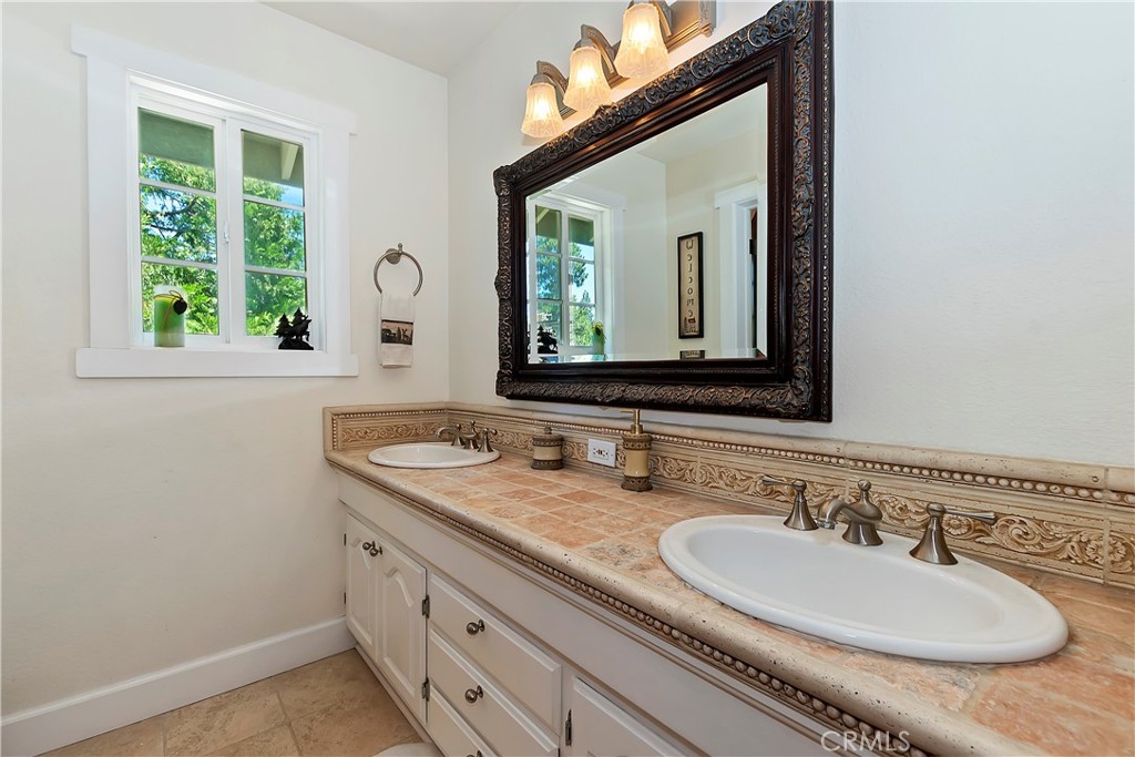 1208 Jungfrau Drive Property Photo 48